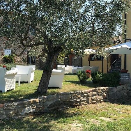 קסטיליון פיבוקי Agriturismo La Posta Reale מראה חיצוני תמונה