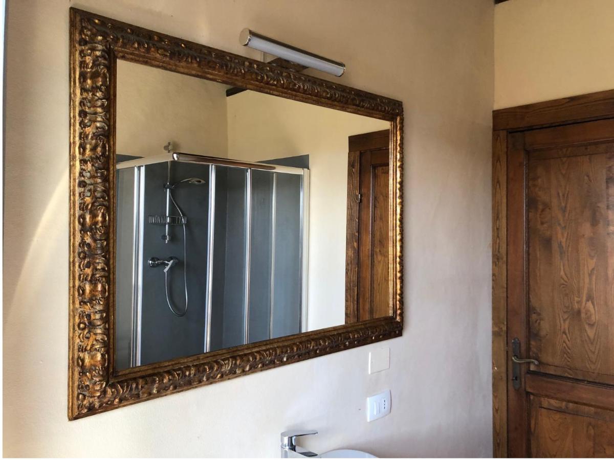 קסטיליון פיבוקי Agriturismo La Posta Reale מראה חיצוני תמונה