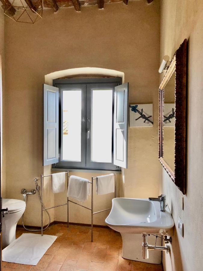 קסטיליון פיבוקי Agriturismo La Posta Reale מראה חיצוני תמונה