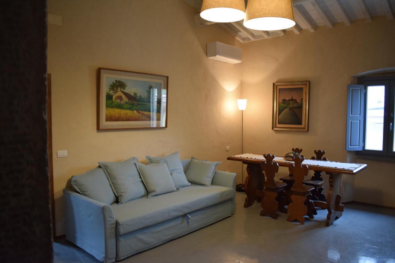 קסטיליון פיבוקי Agriturismo La Posta Reale מראה חיצוני תמונה