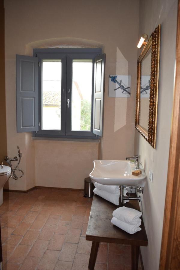 קסטיליון פיבוקי Agriturismo La Posta Reale מראה חיצוני תמונה