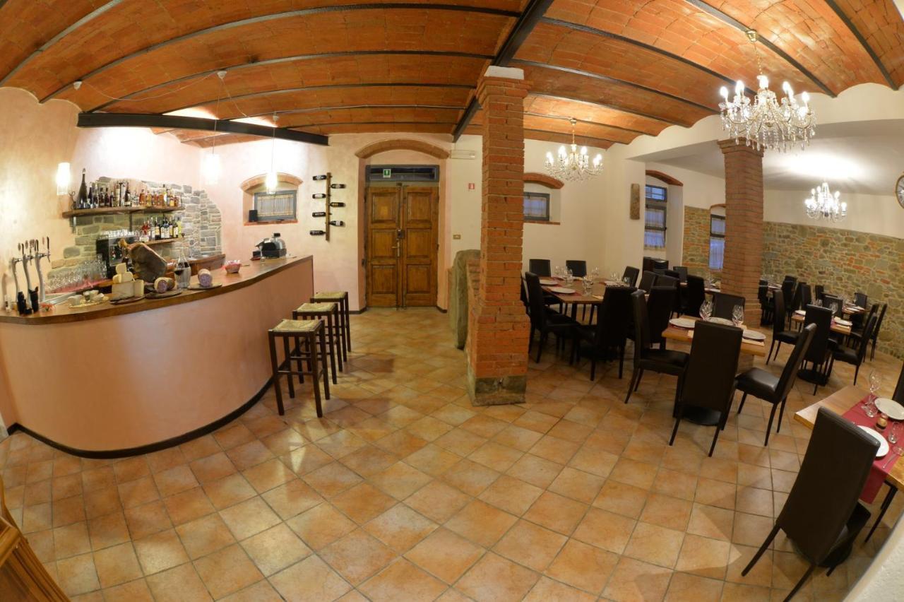 קסטיליון פיבוקי Agriturismo La Posta Reale מראה חיצוני תמונה